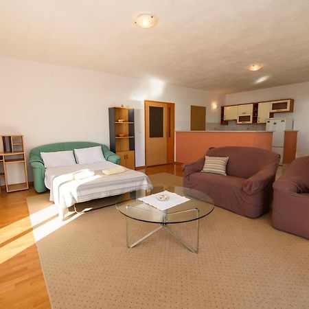 Apartman Mijo - Suhi Potok Єсенице Екстер'єр фото