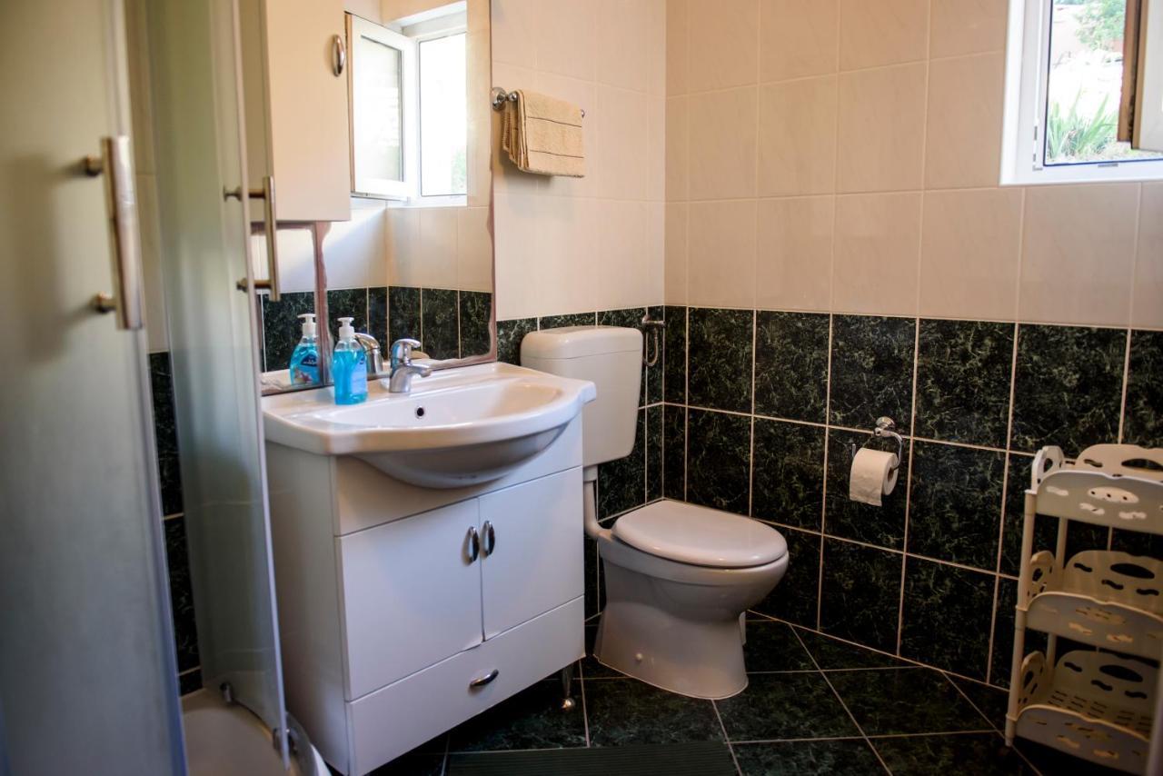 Apartman Mijo - Suhi Potok Єсенице Екстер'єр фото