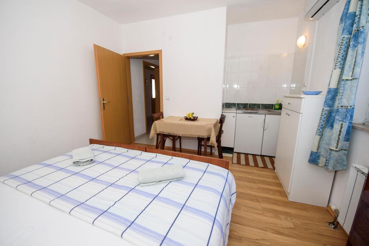 Apartman Mijo - Suhi Potok Єсенице Екстер'єр фото
